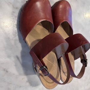 Dansko Thea clogs